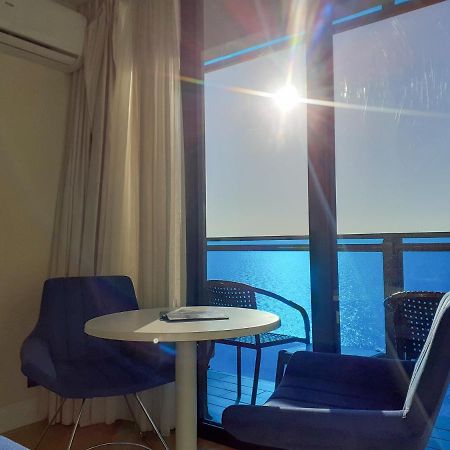 אפרטהוטל באטומי Only Front Sea View, No Side View, Wonderful Panorama, High Floor, Location Guarantee מראה חיצוני תמונה
