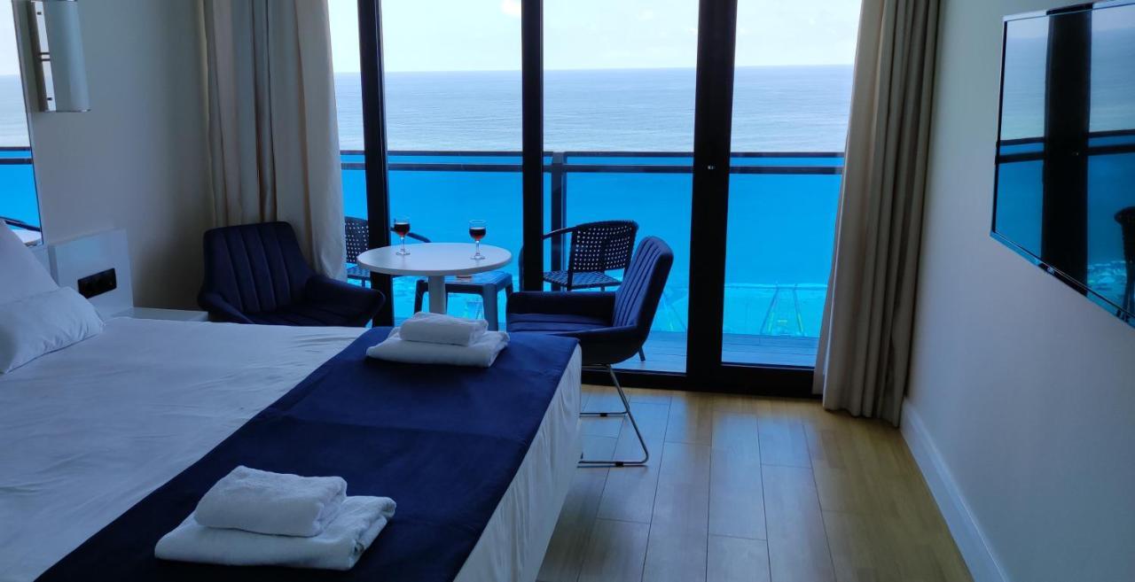 אפרטהוטל באטומי Only Front Sea View, No Side View, Wonderful Panorama, High Floor, Location Guarantee מראה חיצוני תמונה