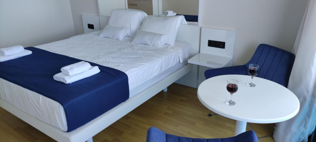 אפרטהוטל באטומי Only Front Sea View, No Side View, Wonderful Panorama, High Floor, Location Guarantee מראה חיצוני תמונה