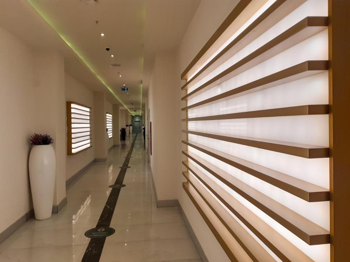אפרטהוטל באטומי Only Front Sea View, No Side View, Wonderful Panorama, High Floor, Location Guarantee מראה חיצוני תמונה